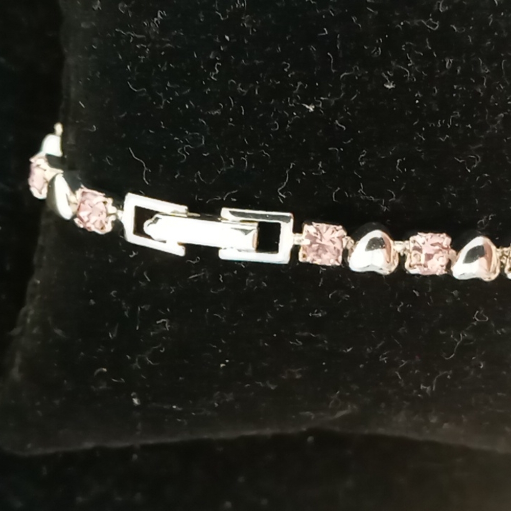 Avon Pink Rhinestone Heart Set - Picture 5 of 7